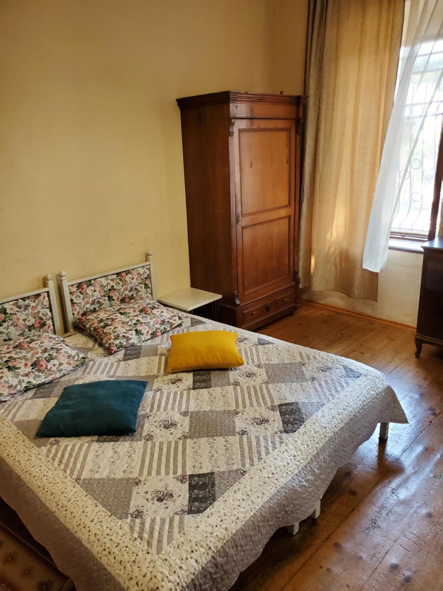 Уиут Ниниа Сад Appartement Tbilisi Buitenkant foto